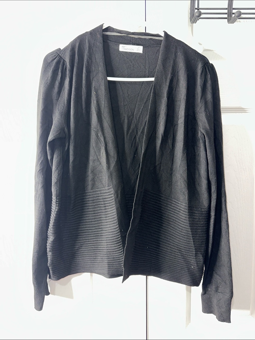 89th & Madison Black Open-Front Ribbed-Hem Blazer